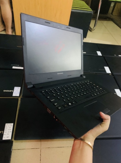 Laptop lenovo i5-6200 ram 4G ssd 128Gb vga 2G
