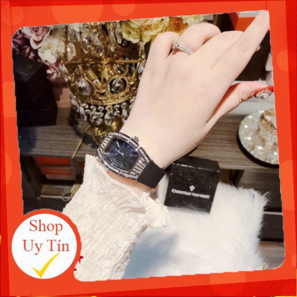 Đồng hồ nữ Davena mặt bầu quai silicon mềm dẻo, bảo hành 12 tháng