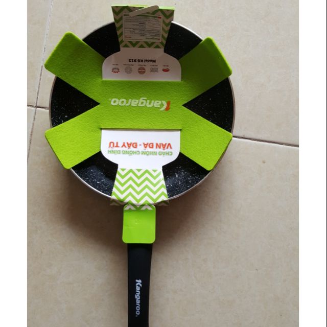 Chảo vân đá 26cm đáy từ Kangaroo KG913S