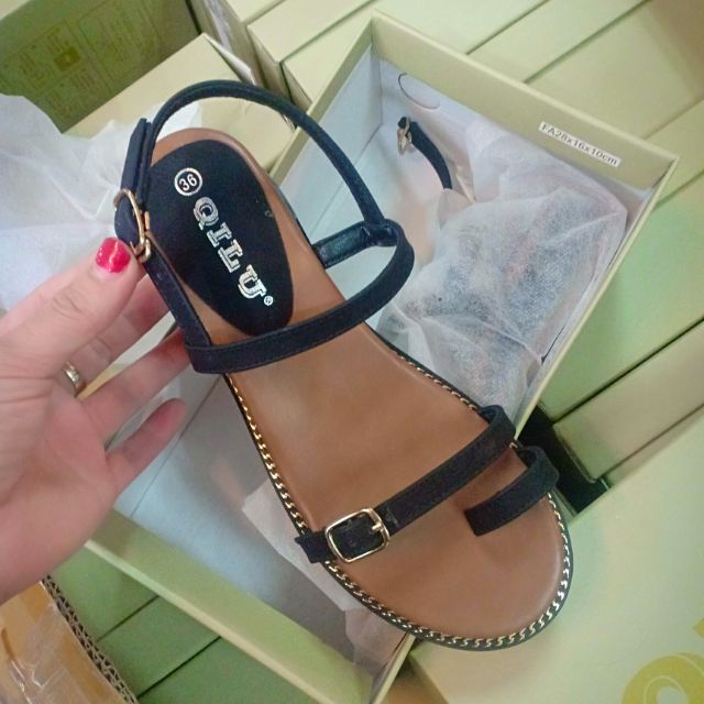 Sandal đi biển cao cấp