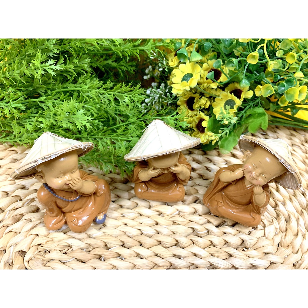 Chú tiểu Hoan Hỉ Tài Lộc Đội Nón Lá Việt Nam