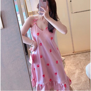 Đầm ngủ lụa hai dây hình quả dâu