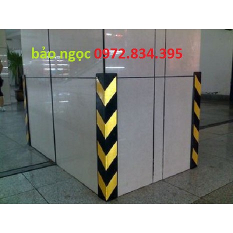 Thanh cao su ốp góc tường, góc cột phản quang
