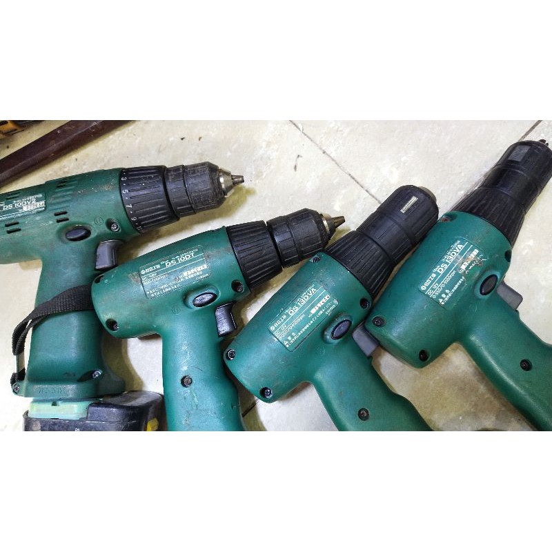Thanh lý máy như ảnh, hoạt động bình thường, có kèm vỏ pin máy hitachi như hình