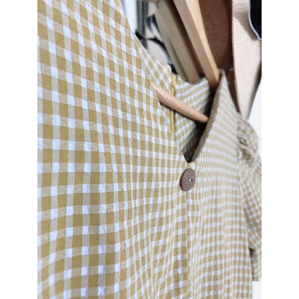 Váy caro vàng vintage