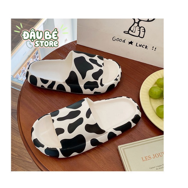 Dép Bánh Mì Hoạ Tiết Bò Sữa Ngựa Vằn Ulzzang - Dép Lê Quai Ngang Hottrend Siêu Êm Chống Trơn Trượt - Daube - D025