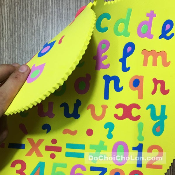 Đồ chơi bảng chữ số tập đánh vần và ráp chữ cái hình trái táo