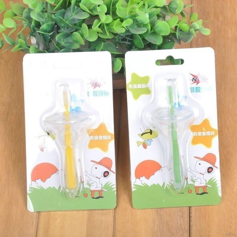 Bàn chải silicon làm sạch răng cho bé