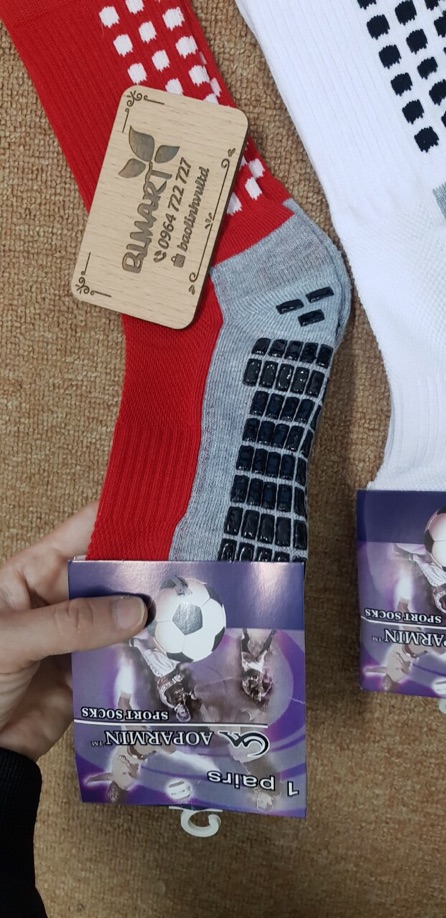 Tất bóng đá chống trơn siêu sịn