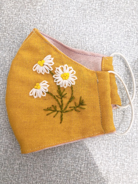 Khẩu trang thêu tay handmade(Nhắn tin chọn mẫu ạ) | BigBuy360 - bigbuy360.vn