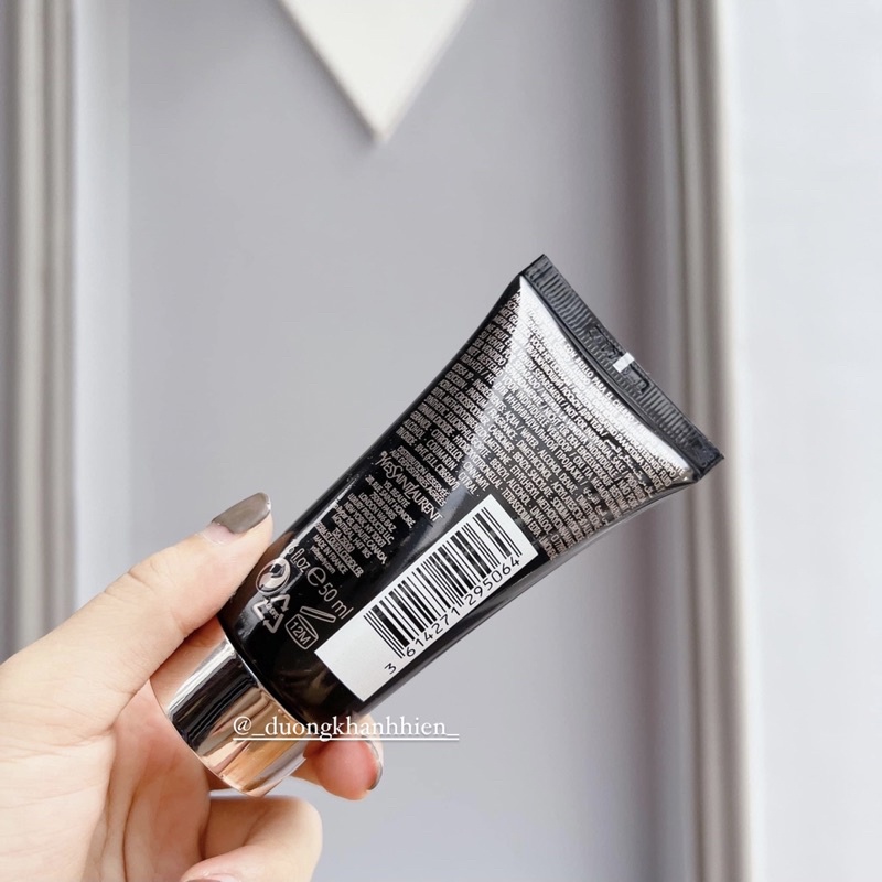 Tuýp dưỡng body lotion Ysl Opium có nhũ bling rất đẹp
