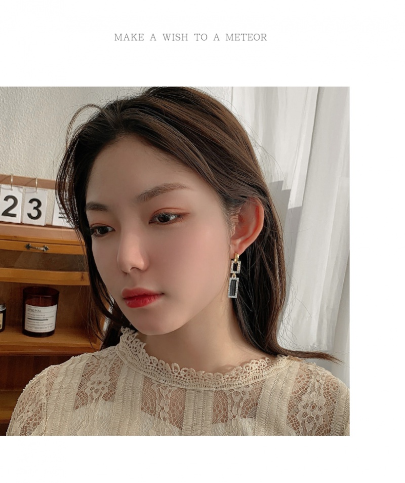 Khuyên tai dáng dài phong cách Hàn Quốc dễ thương thời trang dành cho nữ