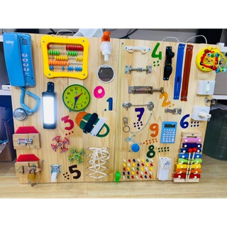 Bảng đồ chơi phát triển kỹ năng busy board kt 60x80 gỗ thông