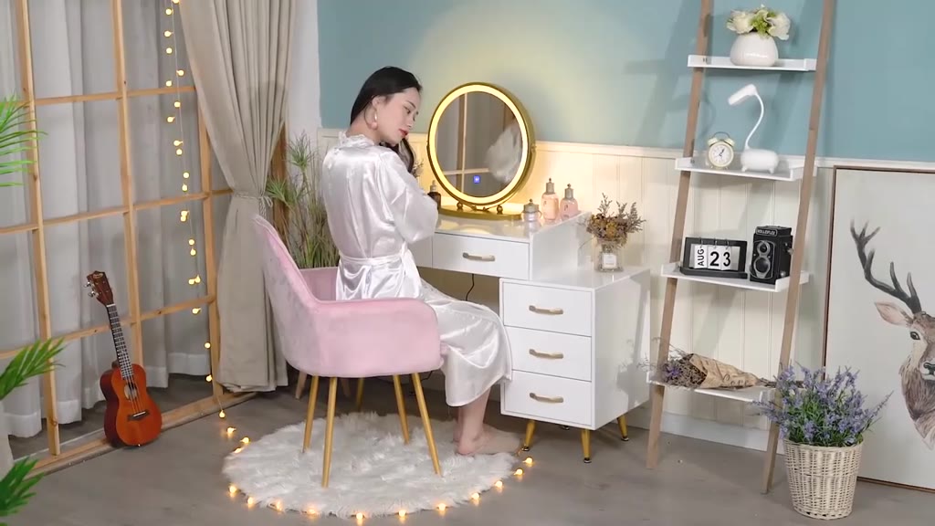 Gương để bàn trang điểm dáng tròn hiện đại, Gương led 3 màu nhập khẩu d45cm.