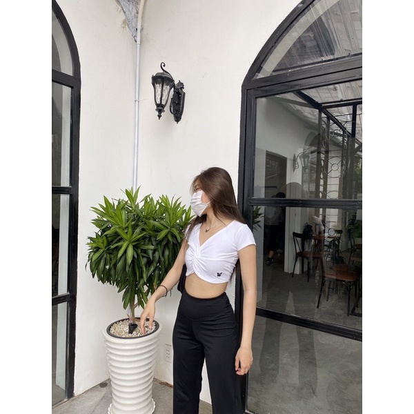 Áo CARLY TOP - Croptop cổ V