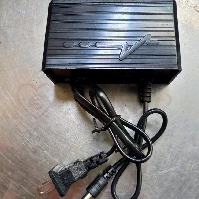 Adapter camera nguồn 12v2a dùng ngoài trời, trong nhà, dạng treo chống nước dùng cho wifi, vi tính bảo hành 6 tháng