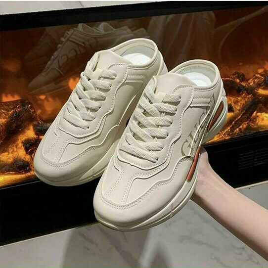 Sục bata logo thương hiệu kiểu dáng Hàn Quốc