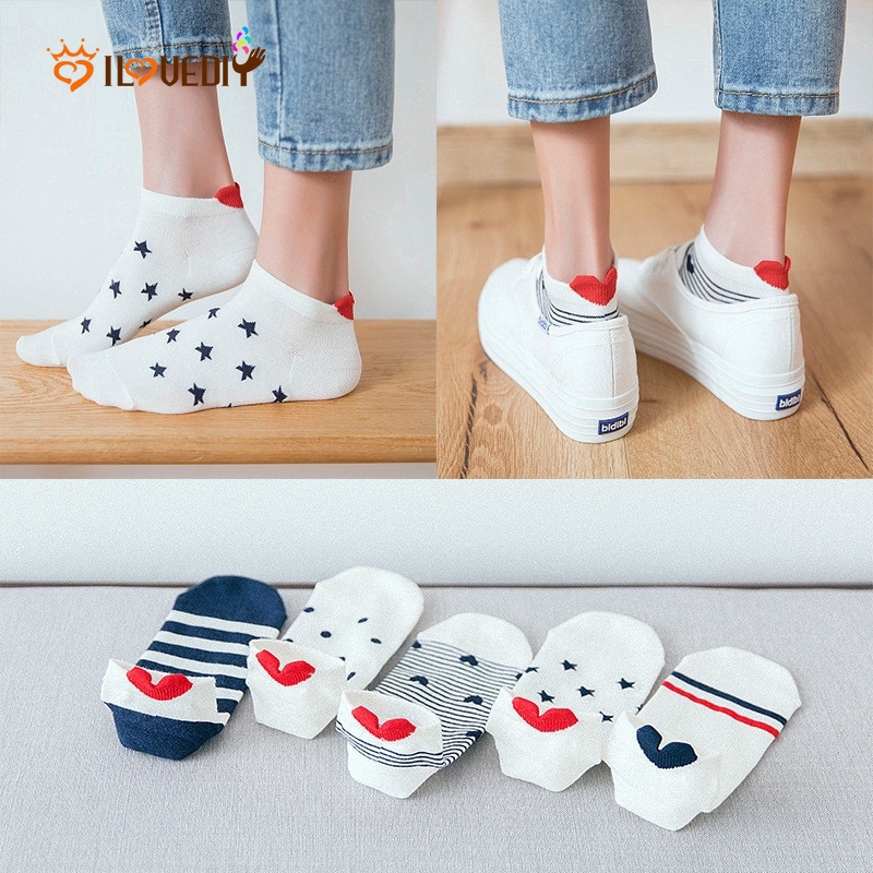 Đôi Vớ Cotton Họa Tiết Trái Tim Dễ Thương Cho Nữ