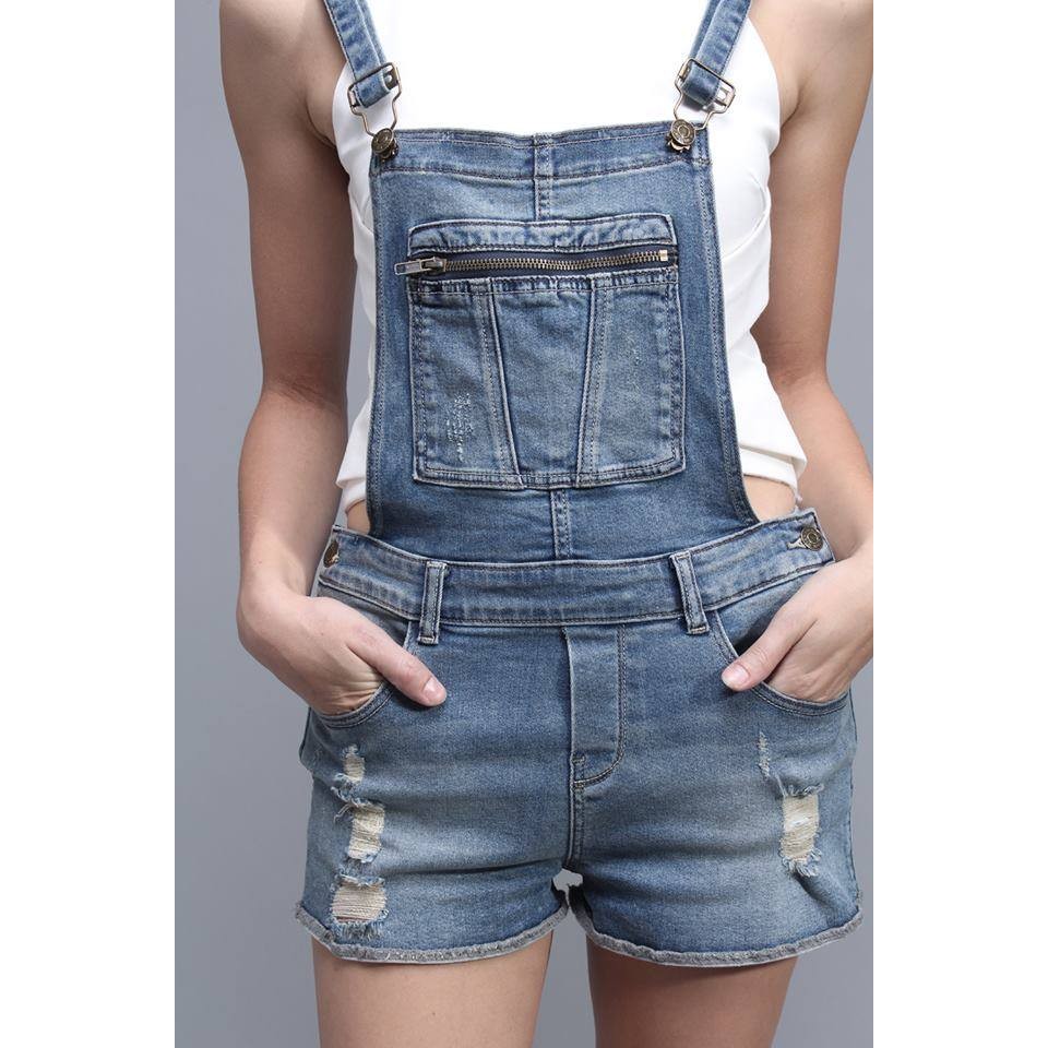 quần sooc jean rách đùi yếm bò | BigBuy360 - bigbuy360.vn