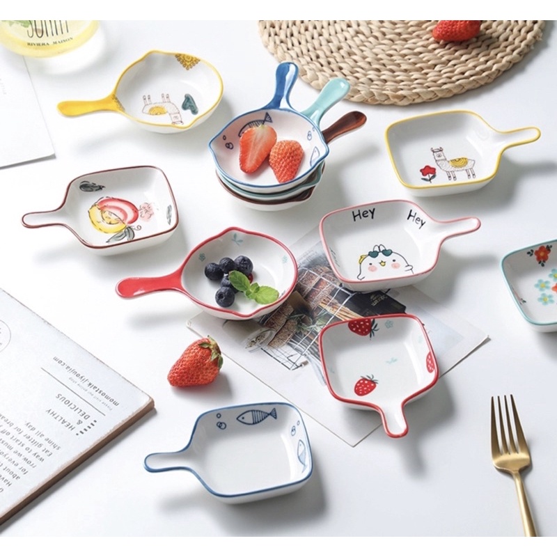 Bát chén sứ ăn dặm làm bánh flan caramen hình nồi hoạ tiết có nắp cho bé