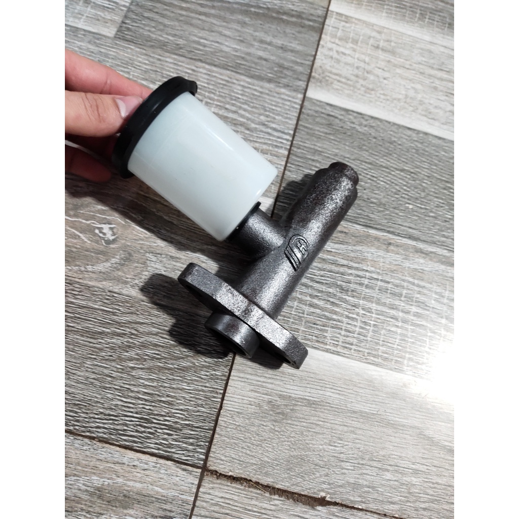 Sản phẩm gia đình làm:  Tổng côn trên BJ212 có bình dầu trợ lực Han Đa