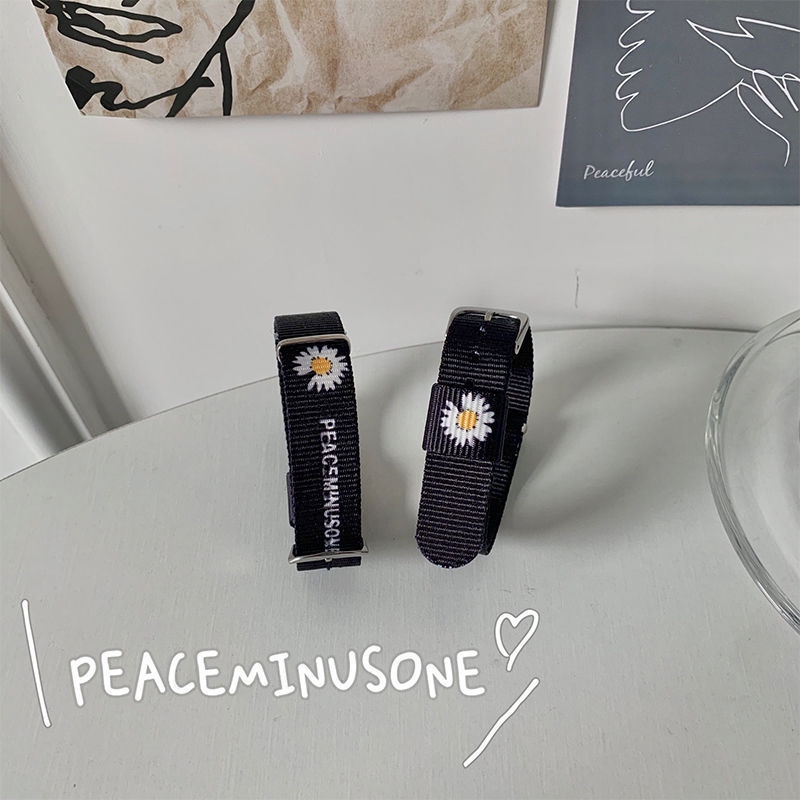 Vòng Tay Mặt Hình Hoa Cúc Nhỏ Phong Cách Nhật Bản Thời Trang Cho Nam 22278