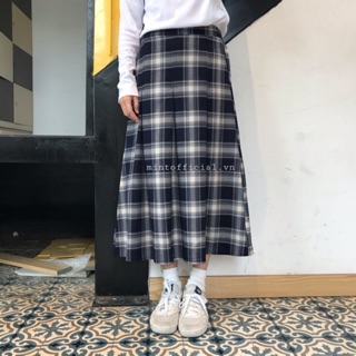 Chân váy kẻ xanh caro