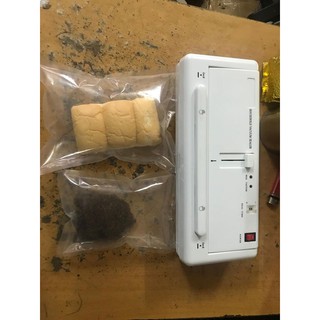 Máy thổi khí và dán túi bánh mỳ