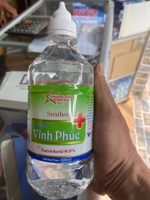 Nguyên thùng 12 chai nước muối sinh lý Vĩnh Phúc 1000ML