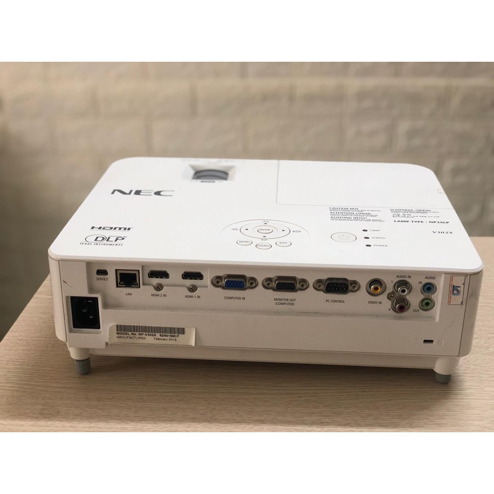 Máy chiếu cũ Nec NP V302X