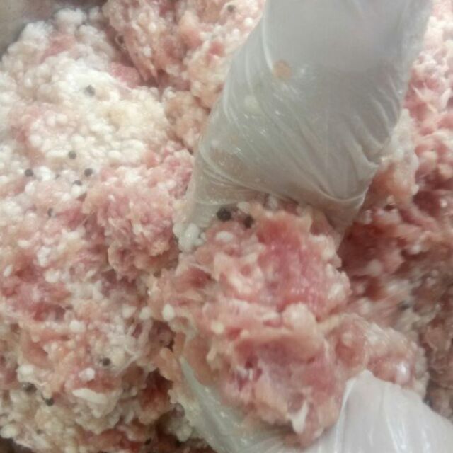 Lạp xưởng nhà làm