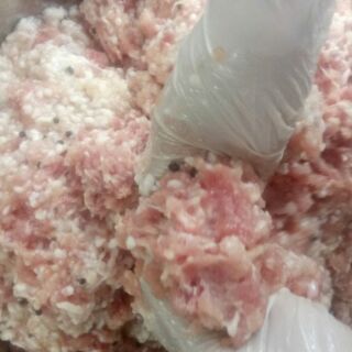 Lạp xưởng nhà làm