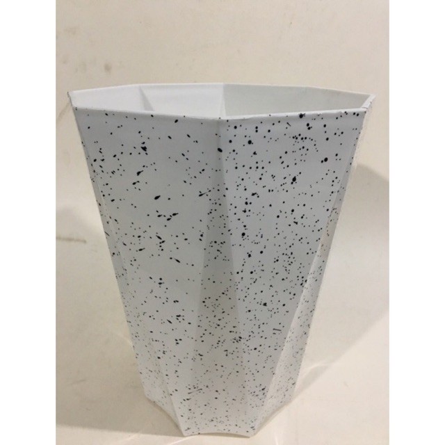 Chậu Nhựa, Chậu 8 Cạnh, Chậu Bát Giác, Chậu kim cương (size: 330x410x210mm)