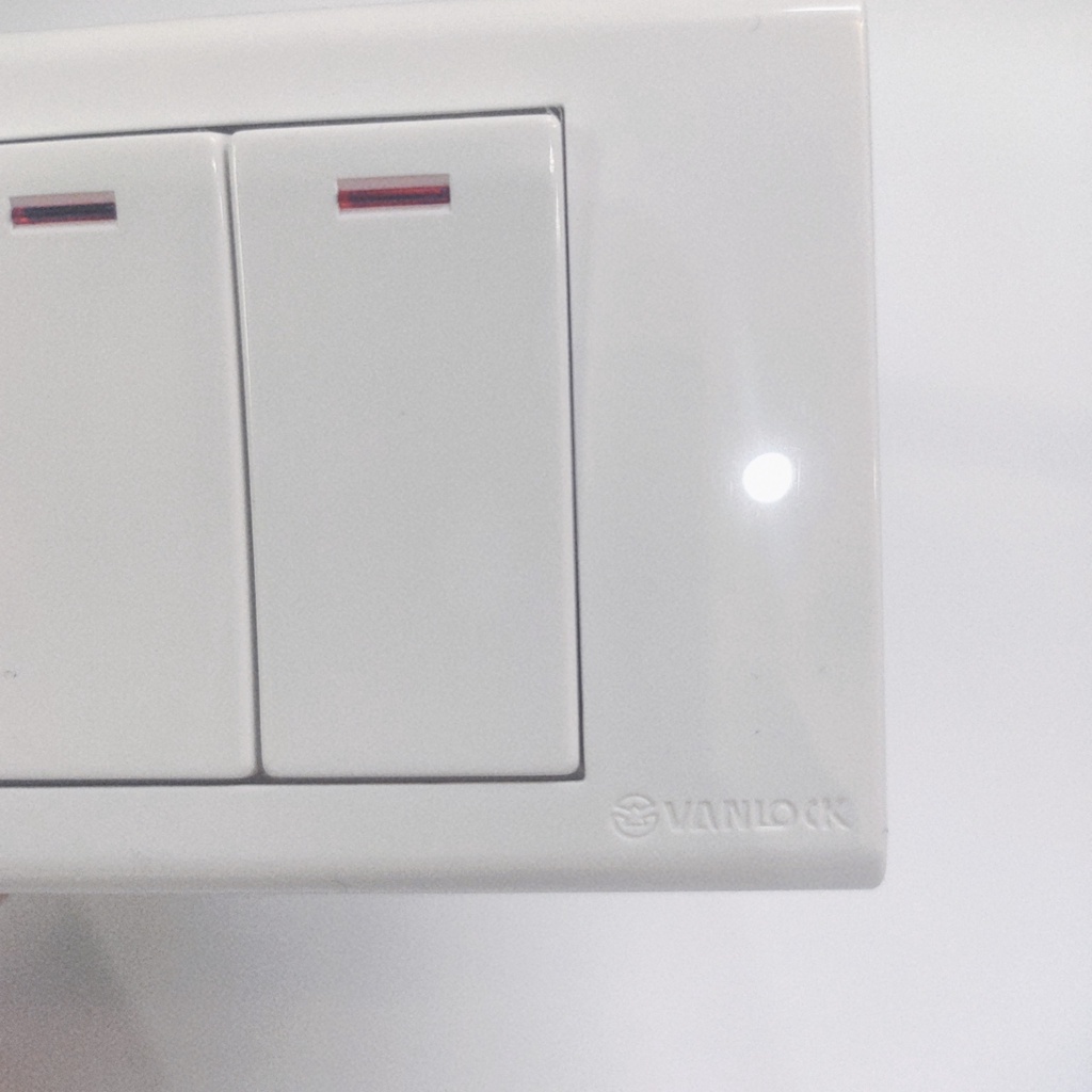 Công tắc ba 1 chiều phím lớn 10A S183D1  SINO Sê-ri S18 Mega