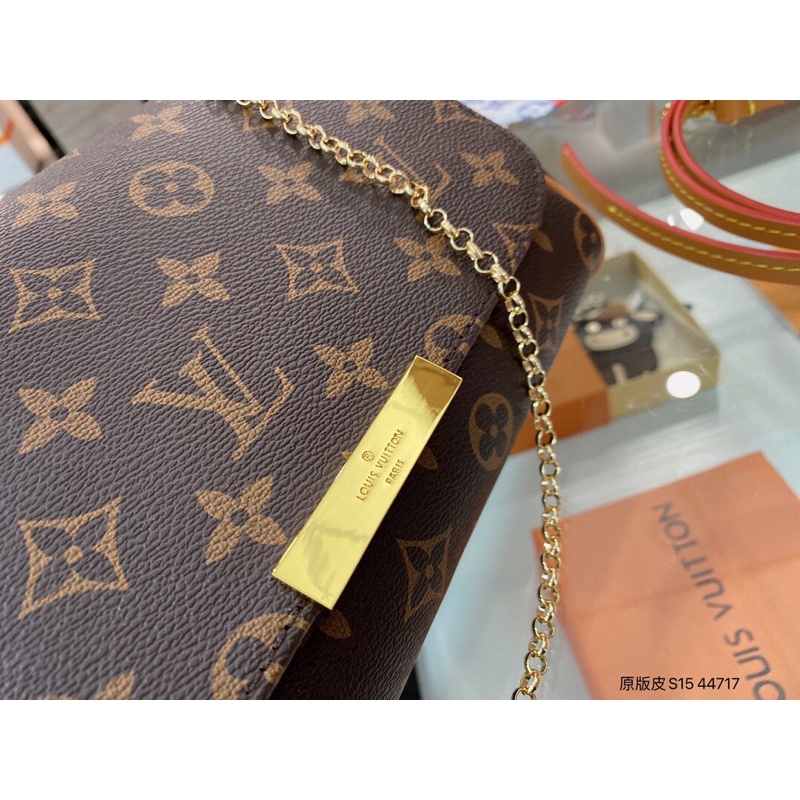 Túi đeo chéo nữ thời trang thương hiệu Louis Vuitton LV da thật cao cấp