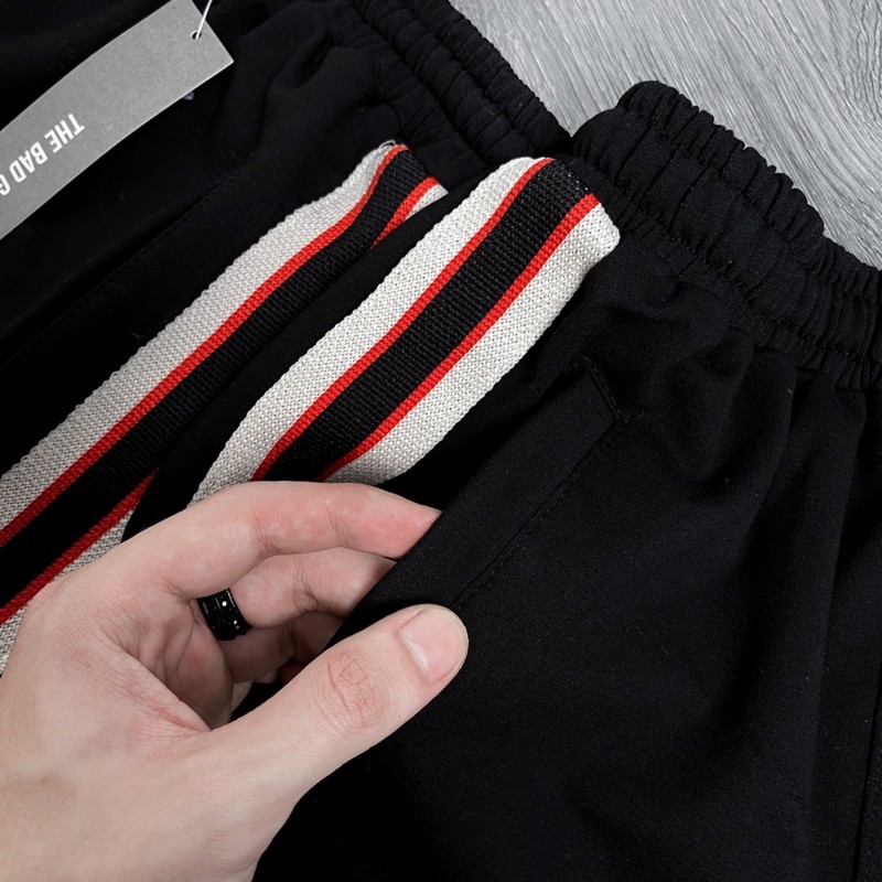 [FREE SHIP] Quần short thể thao TBG sọc đỏ , quần sooc nam nữ unisex , MSW Town | BigBuy360 - bigbuy360.vn