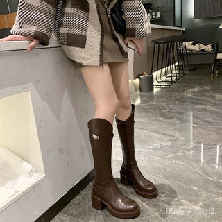 Giày bốt cổ cao thời trang cá tính cho nữ
