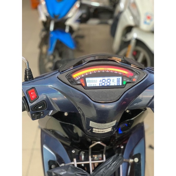 Nút đỏ pasing và nút đỏ đề máy