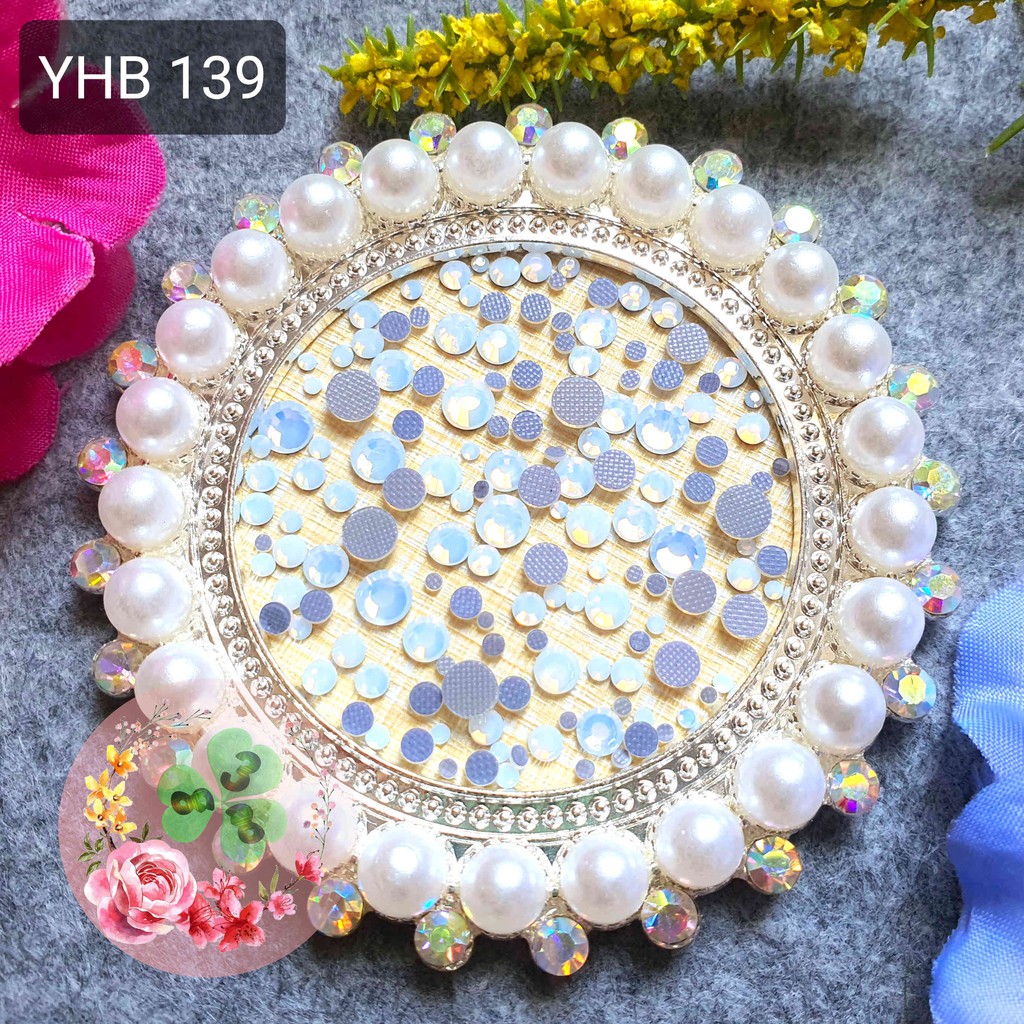 Mã YHB 139 . Đá YHB "White Opal" đính trang trí móng siêu lấp lánh. Hàng chuẩn loại A.