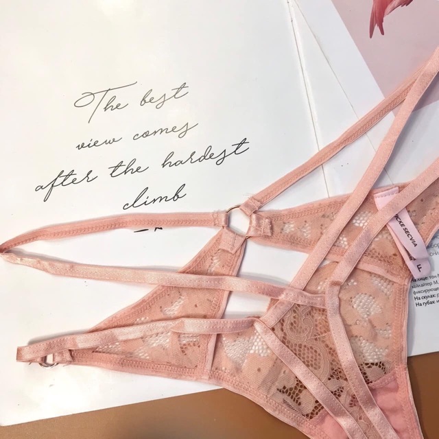 Lọt khe Đan dây - táo bạo | BigBuy360 - bigbuy360.vn