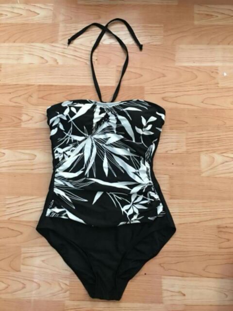 Sỉ Bộ bơi xuất khẩu (Phan Hằng)