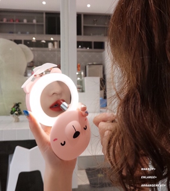 Quạt tích điện mini hình thú dễ thương đèn led kèm gương