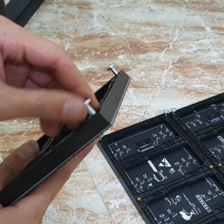 ỐC NAM CHÂM TẤM MODULE LED (4 Ốc, 4 Miếng nam châm)