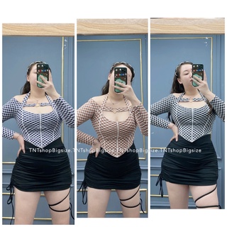 Áo croptop len khoét ngực caro