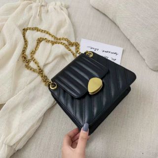 Túi đeo chéo nữ dây xích