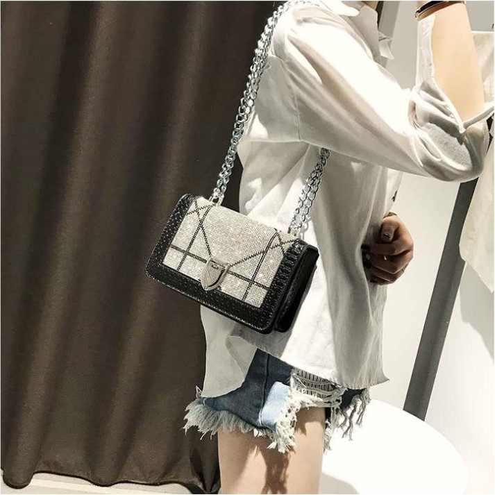 Túi xách nữ đeo chéo chất da bóng chống bám bụi chống nước cực xịn Capucha T194