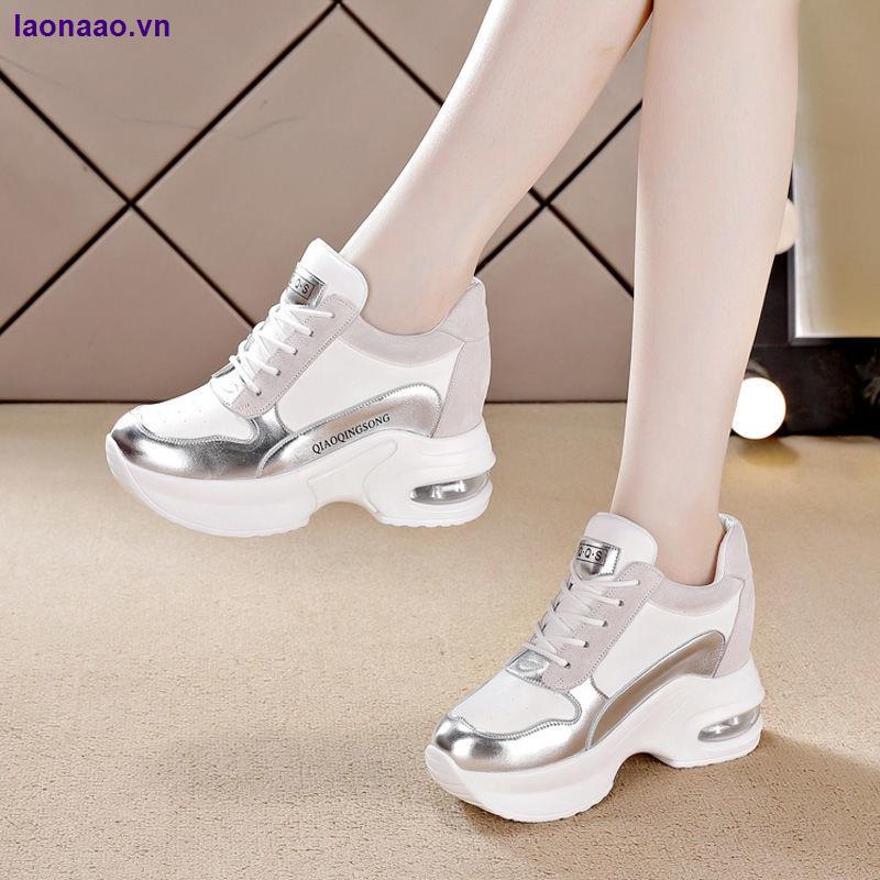 Giày thể thao đế dày tăng chiều cao thoáng khí màu đen thời trang mùa thu 2021 cho nữ