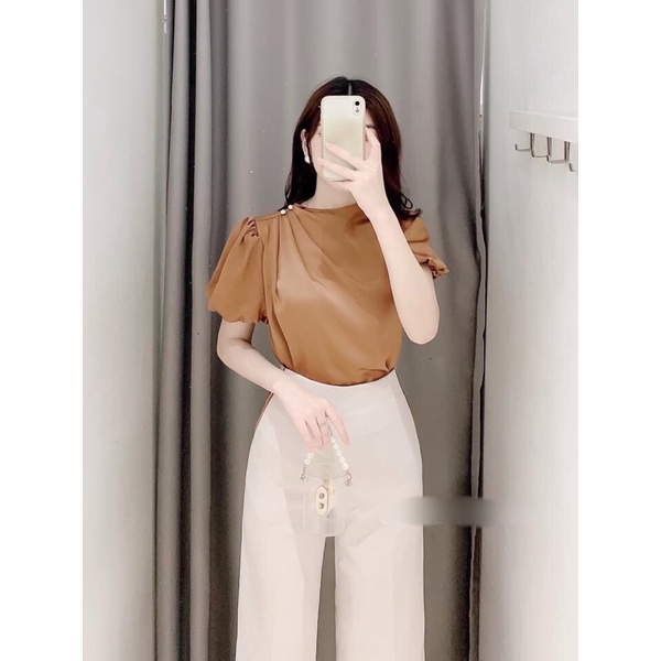 Áo lụa đính cúc vai