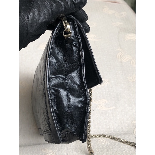 Túi chuẩn si. Túi qua sử dụng. Khách vui lòng xem hình nếu muốn biết thêm thông tin sản phẩm mời khách vô chat. Thanks .