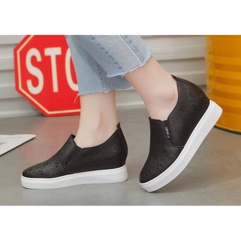 [CÓ SẴN] Giày slip on đế độn cắt lazer | BigBuy360 - bigbuy360.vn